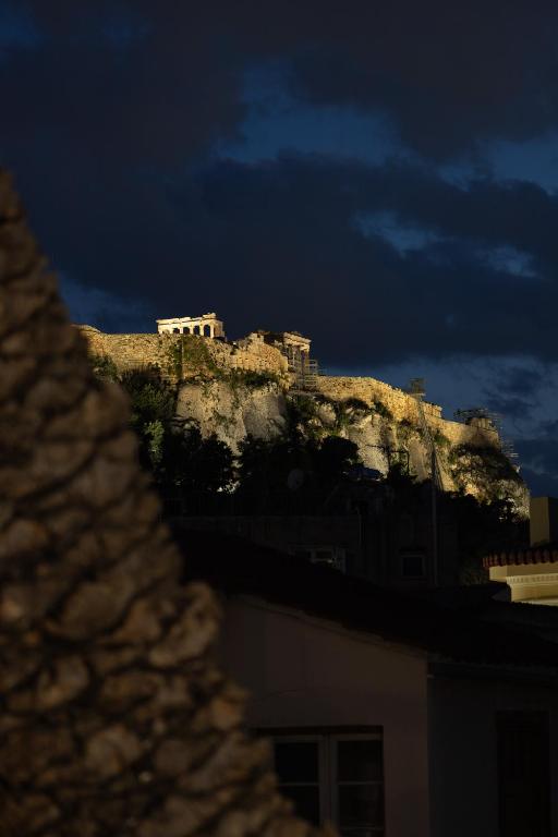 The Queen's suites-Acropolis view