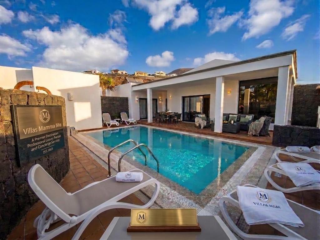 Villas Mamma Mia pool heat Private & Jacuzzi