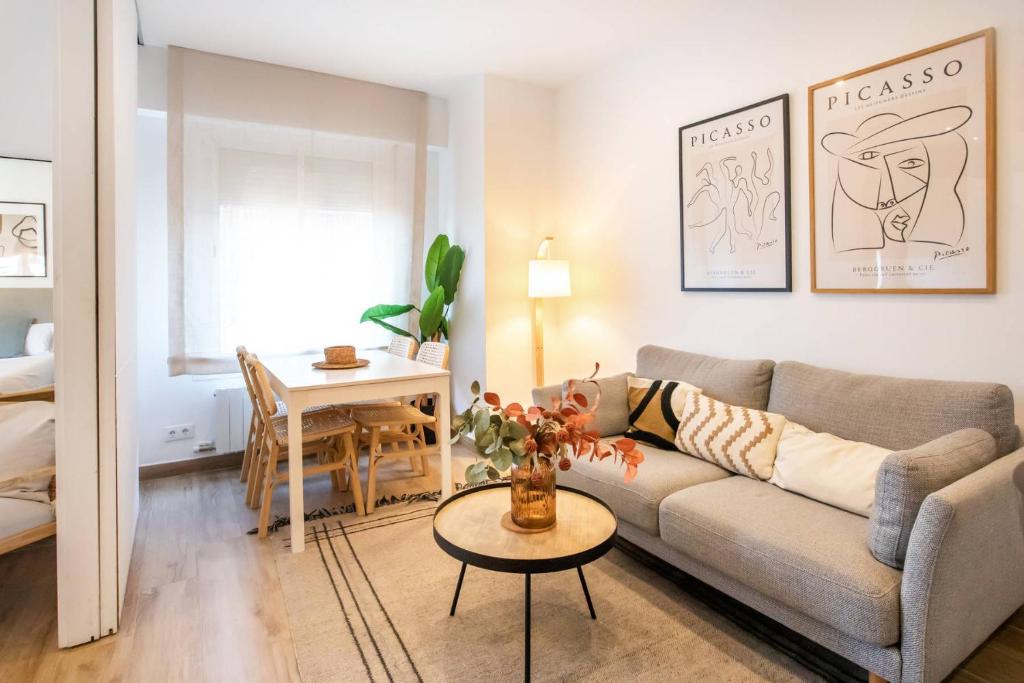 61IND1124- Beautiful apartment near sagrada famili