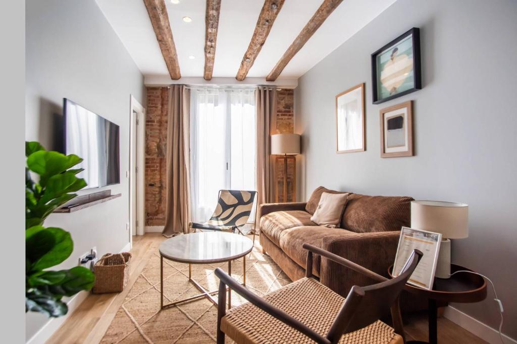 13MAL1077-Magnific 2br2bh flat in Sagrada Familia