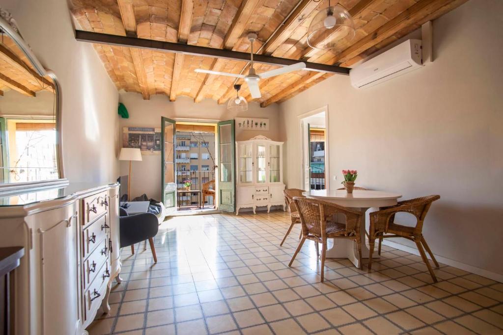 41COB1019 - Enchanting and rustic apartment