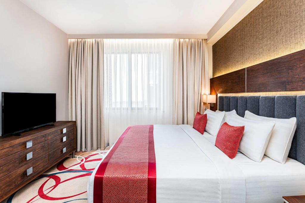 امکانات Ramada Hotel & Suites by Wyndham Yerevan - تصویر ۴