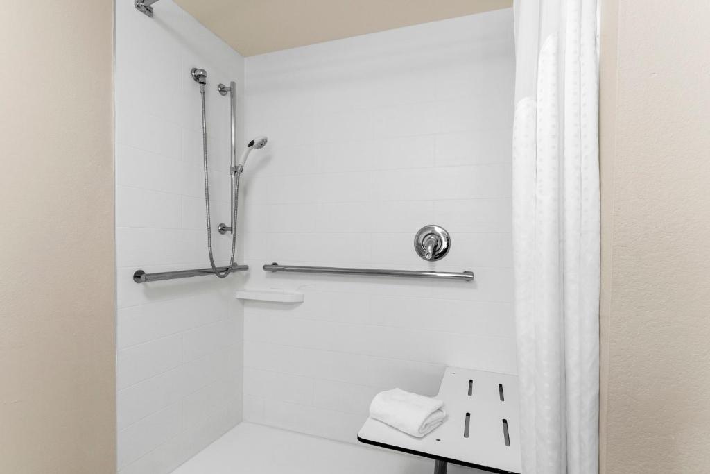 Holiday Inn Express Hilton Head Island, an IHG Hotel - 