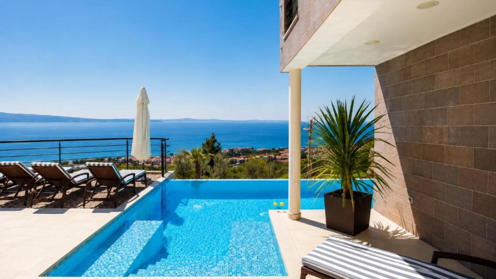 Villa Royal Gold by Villas Guide