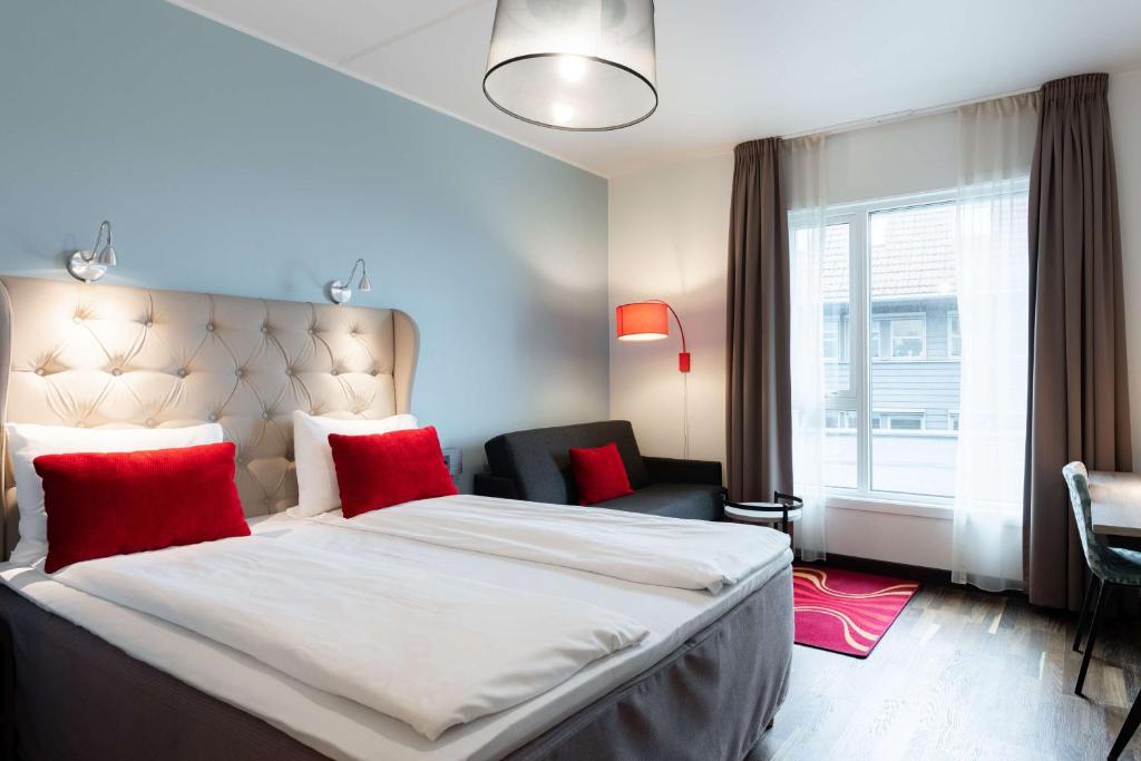 Travel Proud Sustainability certification Scandic Stavanger City - Camera Queen
