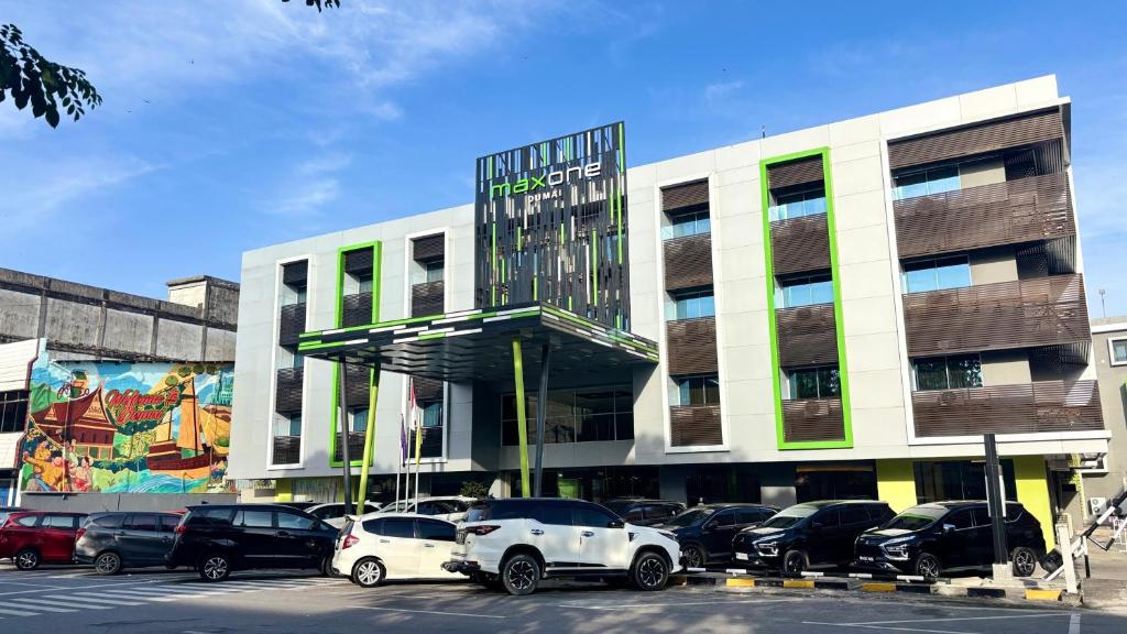 MAXONE Dumai - Housity