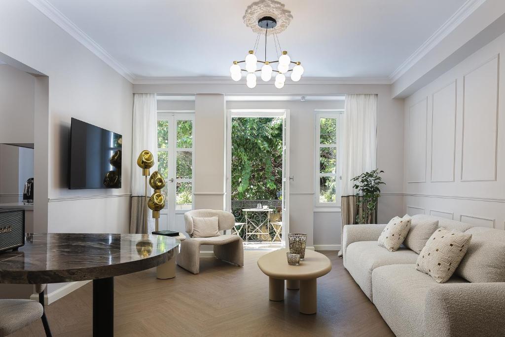 Nouar Residences & Suites