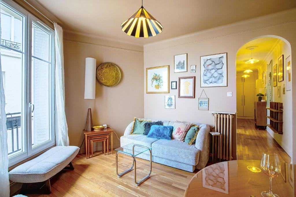 GuestReady - Bright Apt near Georges Brassens Park