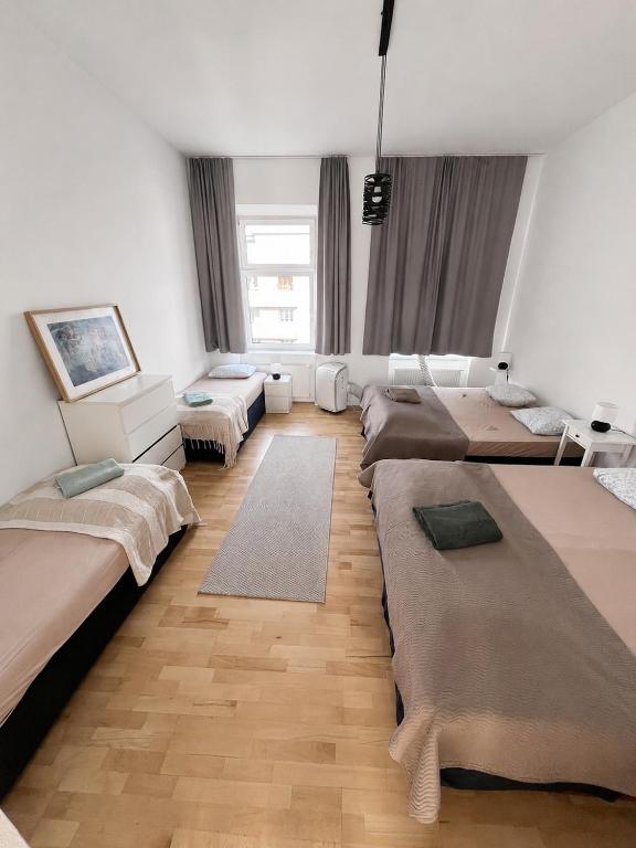 Bibi Family Apartment, 8 Guests, FREE Parking, near Wien Hauptbahnhof