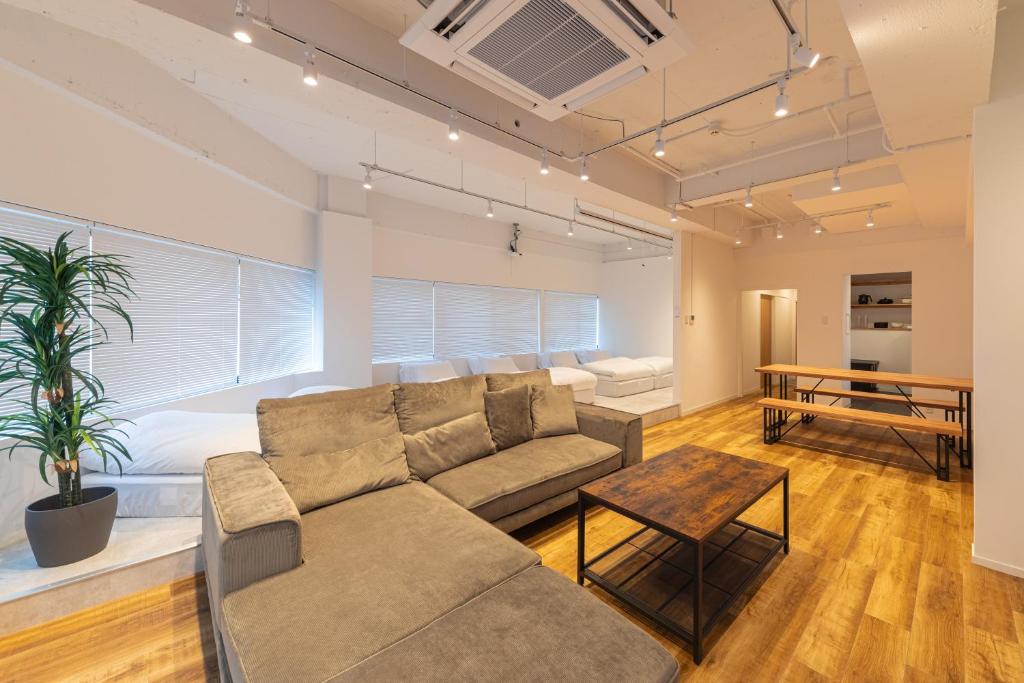 Tasone Stay OSAKA MRK3F