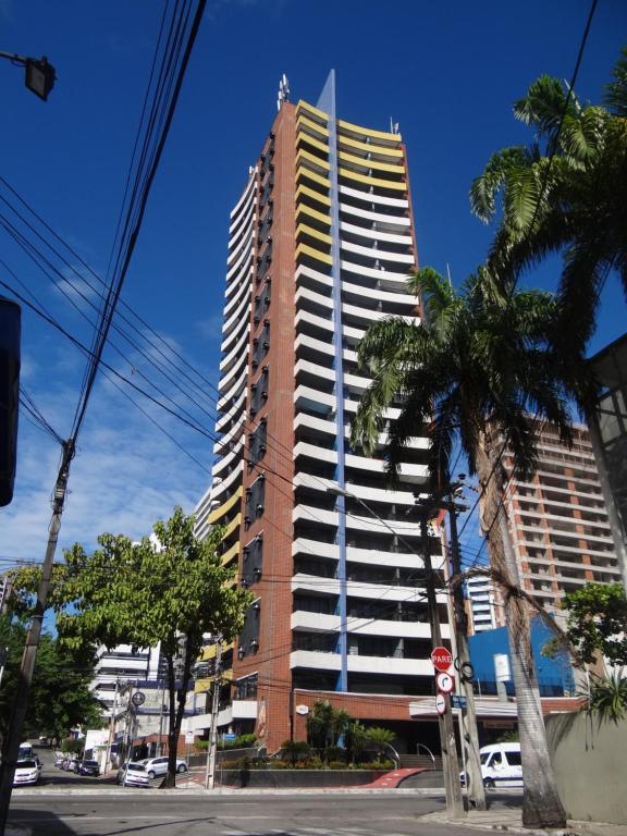  Apartamento Em Andar Alto com Vista Mar Meireles