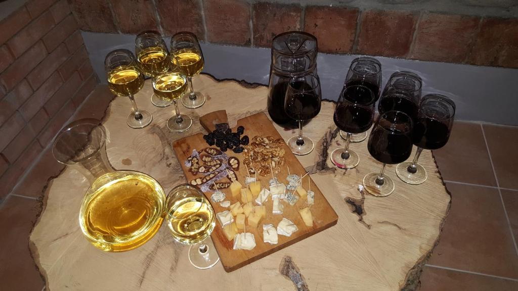 Nápoje v ubytování Guest House Gardenia & Wine Cellar
