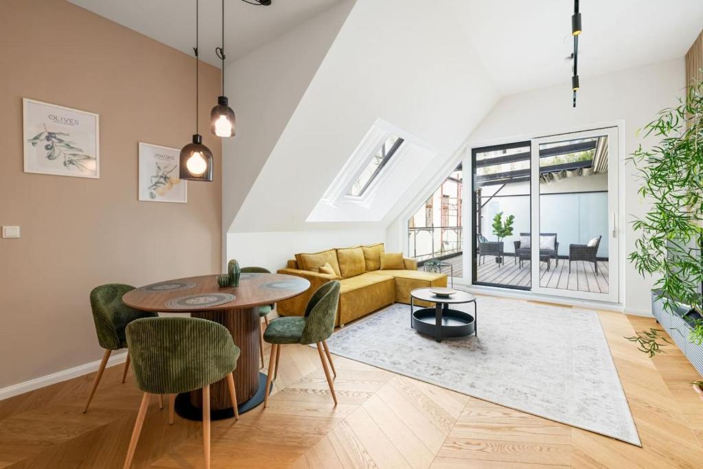 Olive Penthouse with Private Terrace and AC