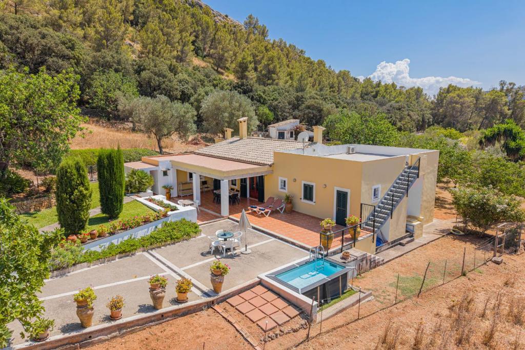 Villa Can Tirana by Home villas 360