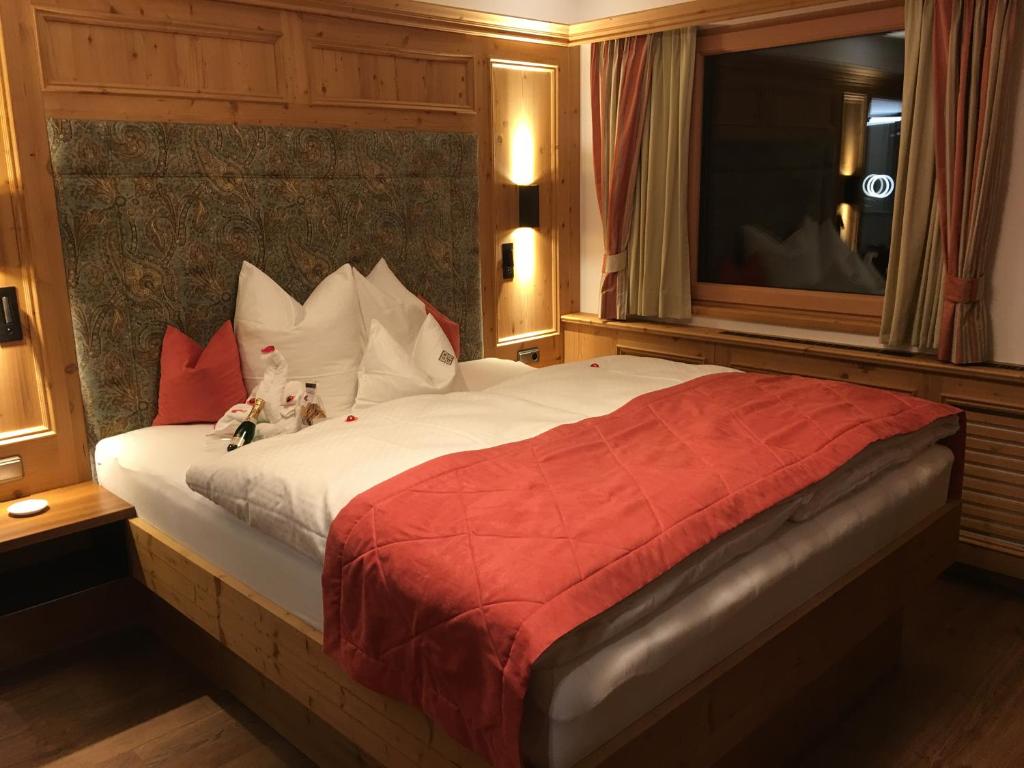 Postel nebo postele na pokoji v ubytování Alpin Hotel Garni Eder - Private Living