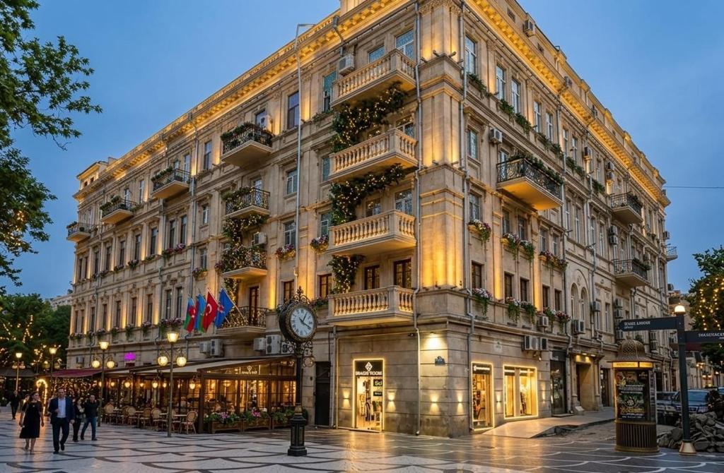 Azcot Center Hotel در باکو