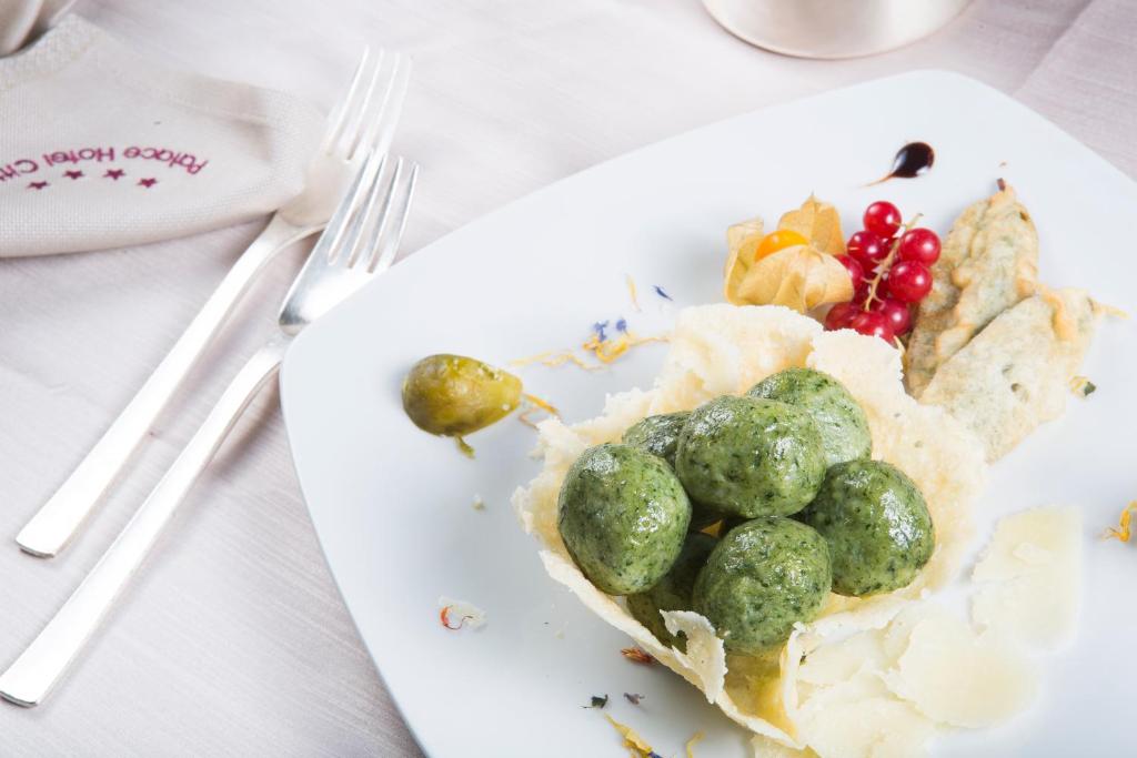 Jedzenie w hotelu lub w pobliżu