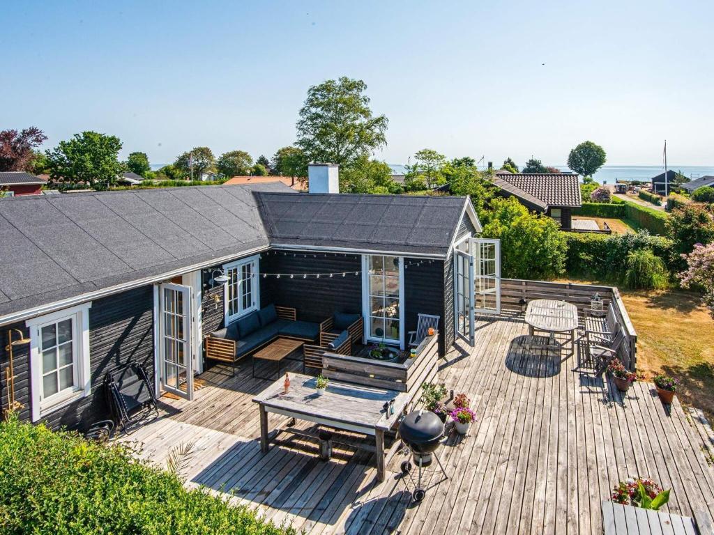 Beach 4 person holiday home in Malling-By Traum - 三居室度假屋