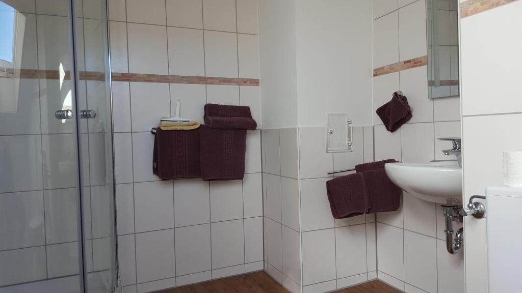 Koupelna v ubytování Dreimäderlhaus Rieden
