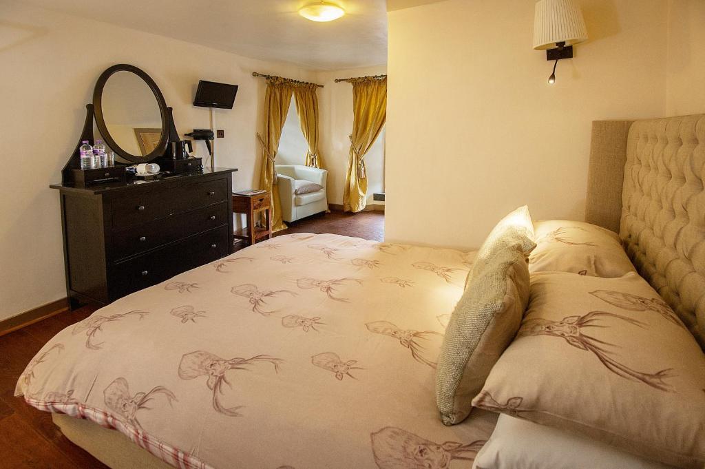 The Falls Of Dochart Inn - 