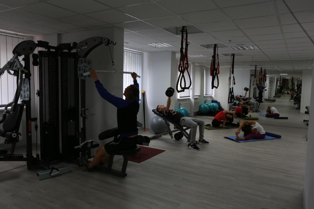 Fitness centrum a/nebo fitness zařízení v ubytování Lisova Pisnia Resort Hotel