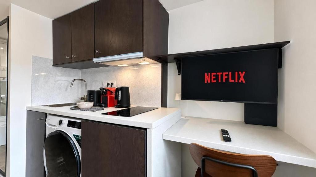 Le Marais Studio Apartment Near Place des Vosges