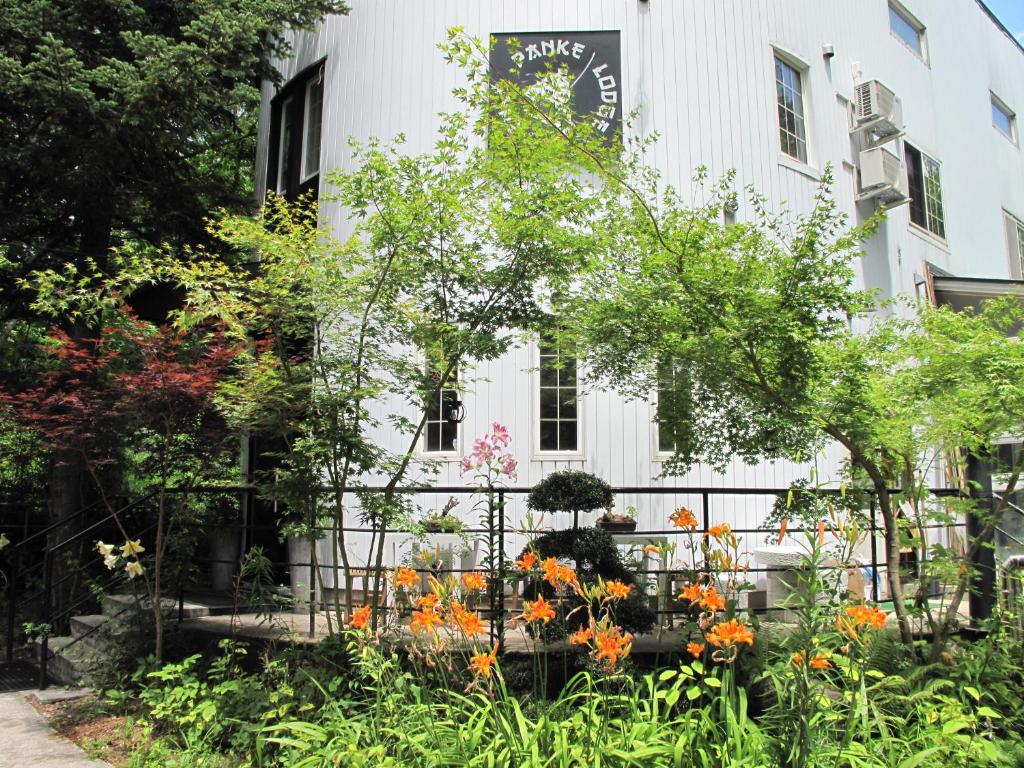 Penke Panke Lodge and Apartments