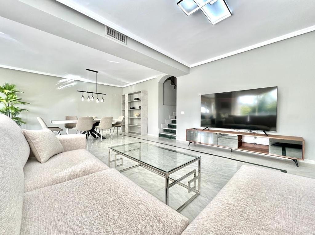 Luxurious Villa on the Golden Mile of Marbella
