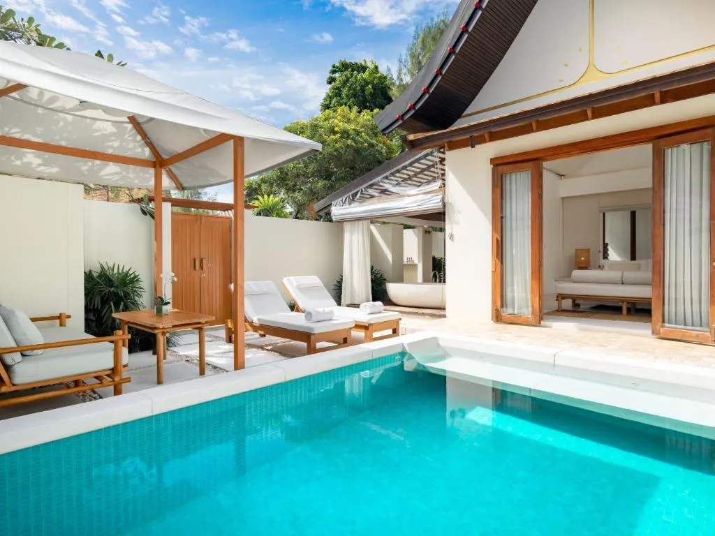 SALA Pool Villa