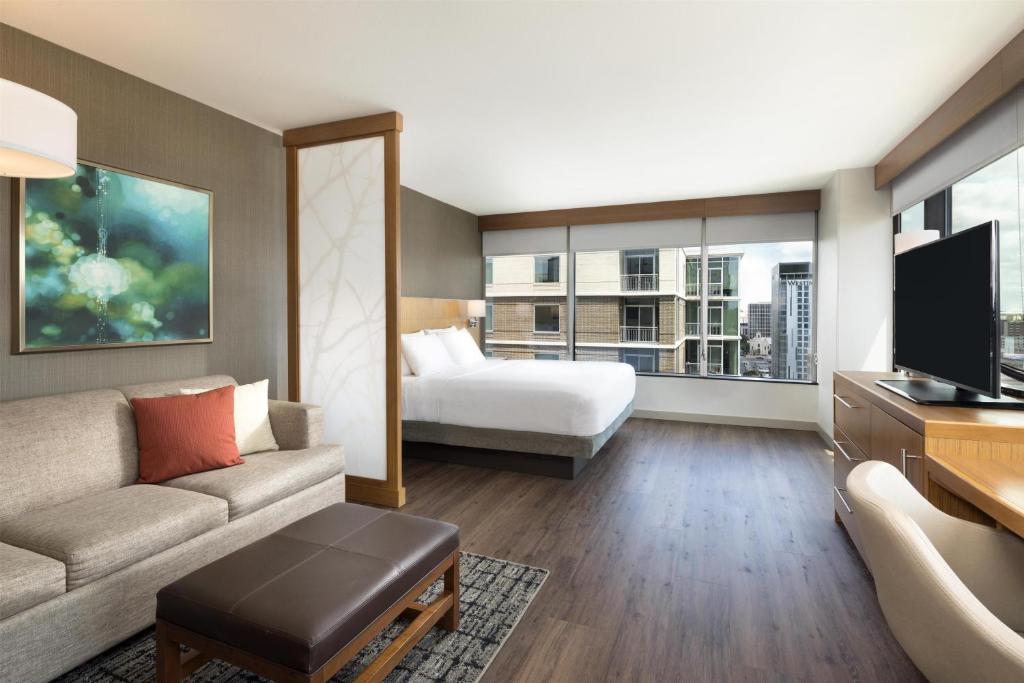 Hyatt Place Austin Downtown - 