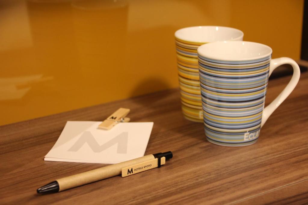 Příslušenství pro přípravu čaje a kávy v ubytování Hotel M's Plus Shijo Omiya