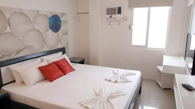 Mecasa Hotel - Deluxe Double Room
