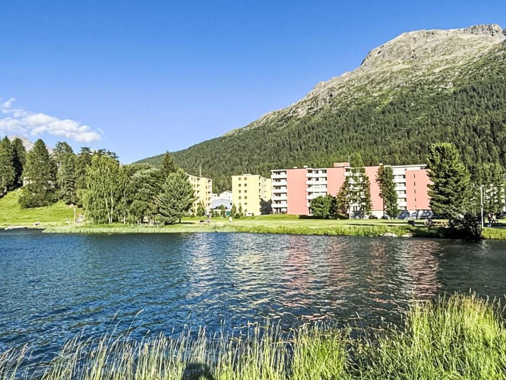 Apartment Skyline Apartment 203 on Lake St- Moritz by Interhome