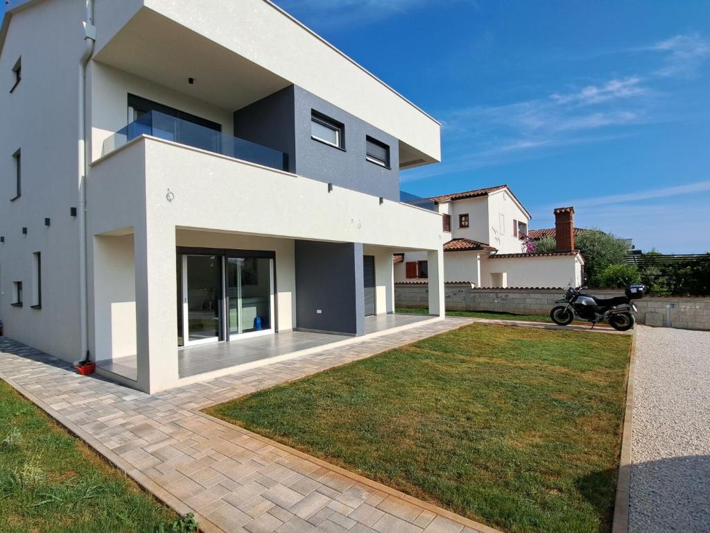 Holiday Home Duplex by Interhome