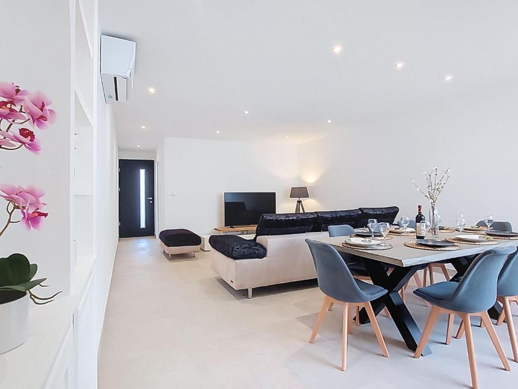 Holiday Home Maison Lou Oustaou by Interhome