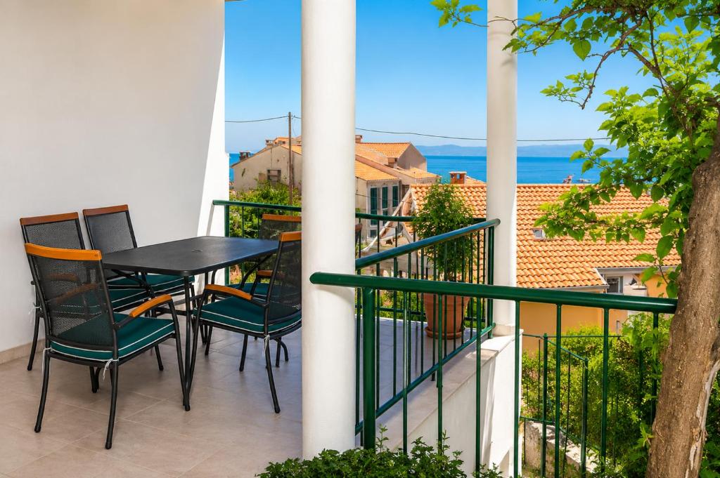Adriatic View Terrace Apartment Podgora