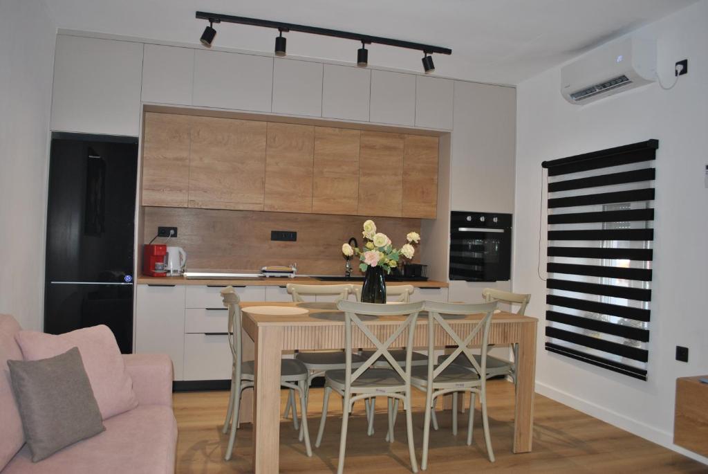 Katerina - Modern & Cozy Apartment