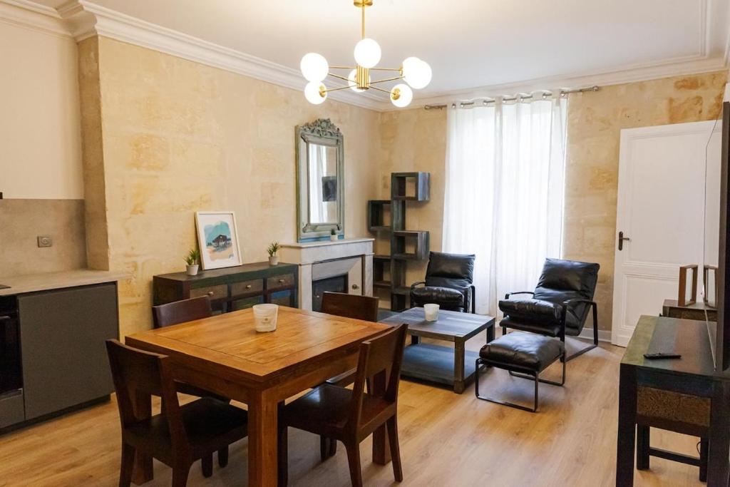 Elegant 2-bedroom apartment Carré d'Or Bordeaux 2 Bedrooms