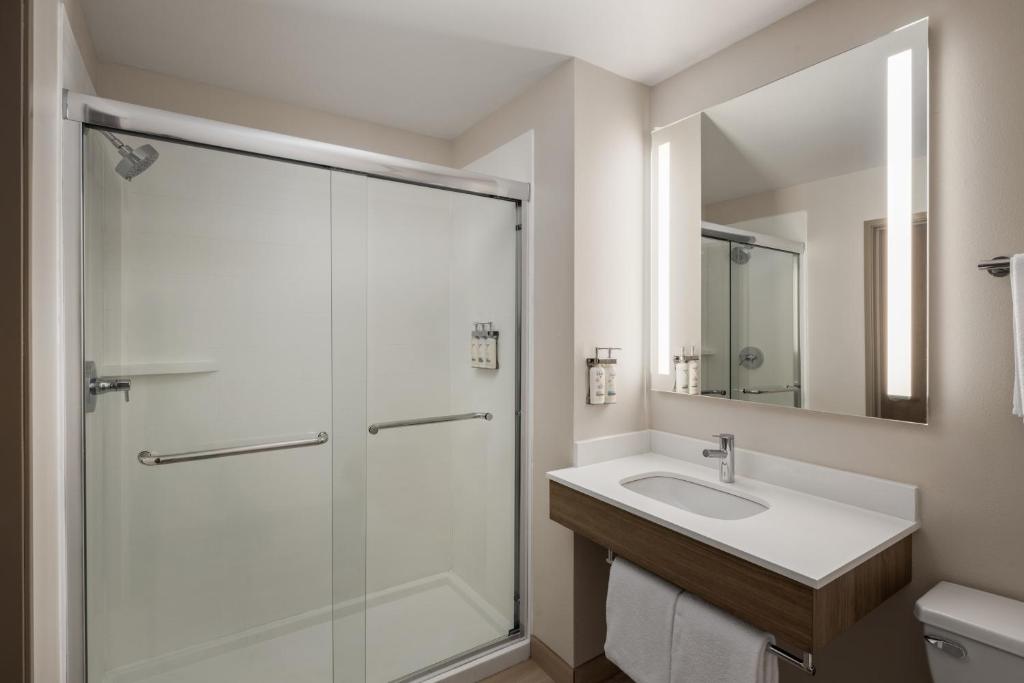 Holiday Inn Seattle DWTN Lake Union, an IHG Hotel - 