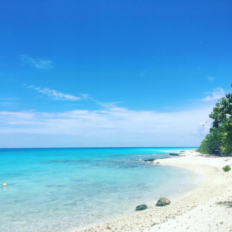 LE FARE BLEU NUI Villa privée climatisée en bord de lagon à Tiputa Rangiroa - Demi-pension & vélos gratuits - photo 11 - Rangiroa, Polynésie