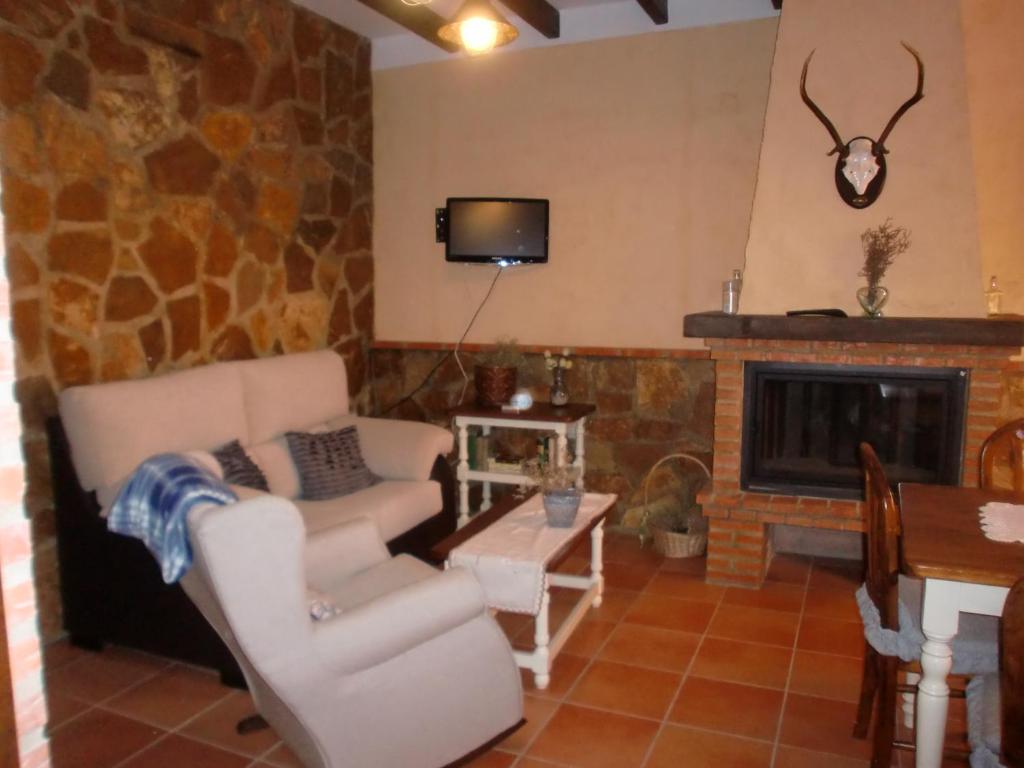 TV a/nebo společenská místnost v ubytování Casa Rural Sierra De Coripe