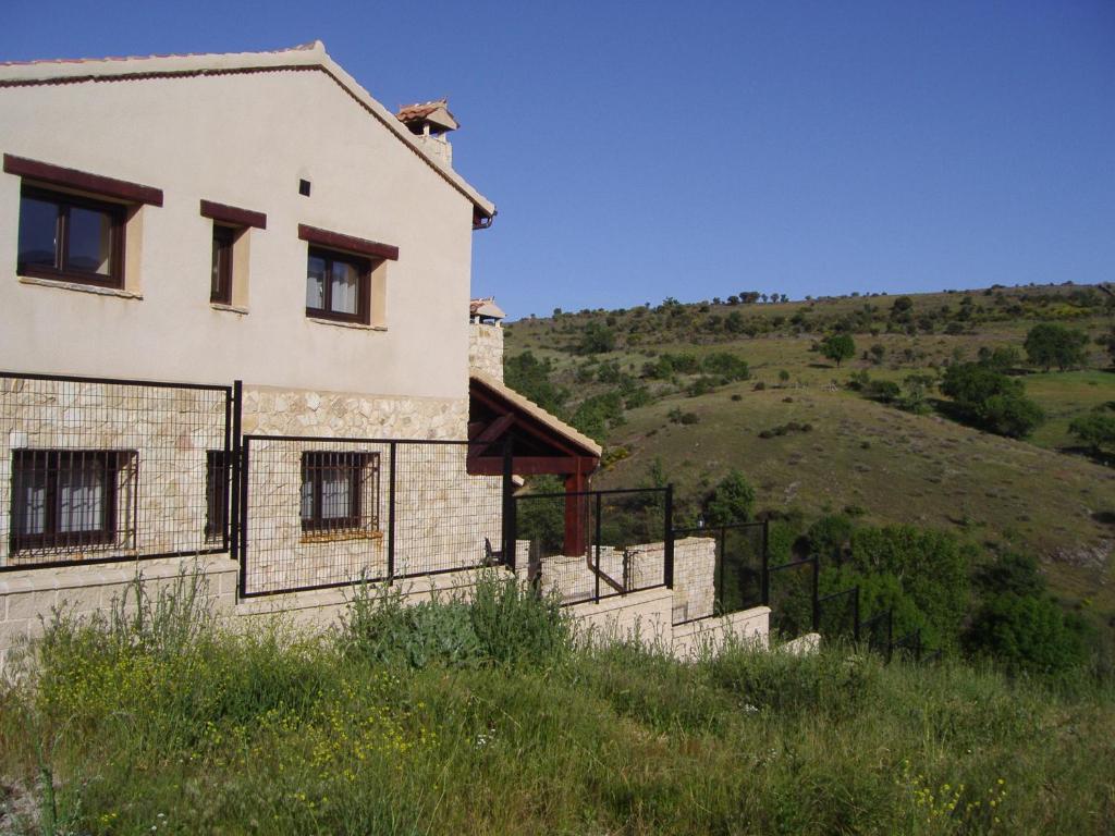 Kép La Tejada del Valle szállásáról Valle de San Pedróban a galériában