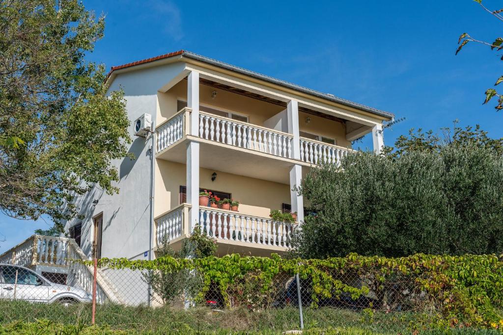 Budova, v ktorej sa apartmán nachádza