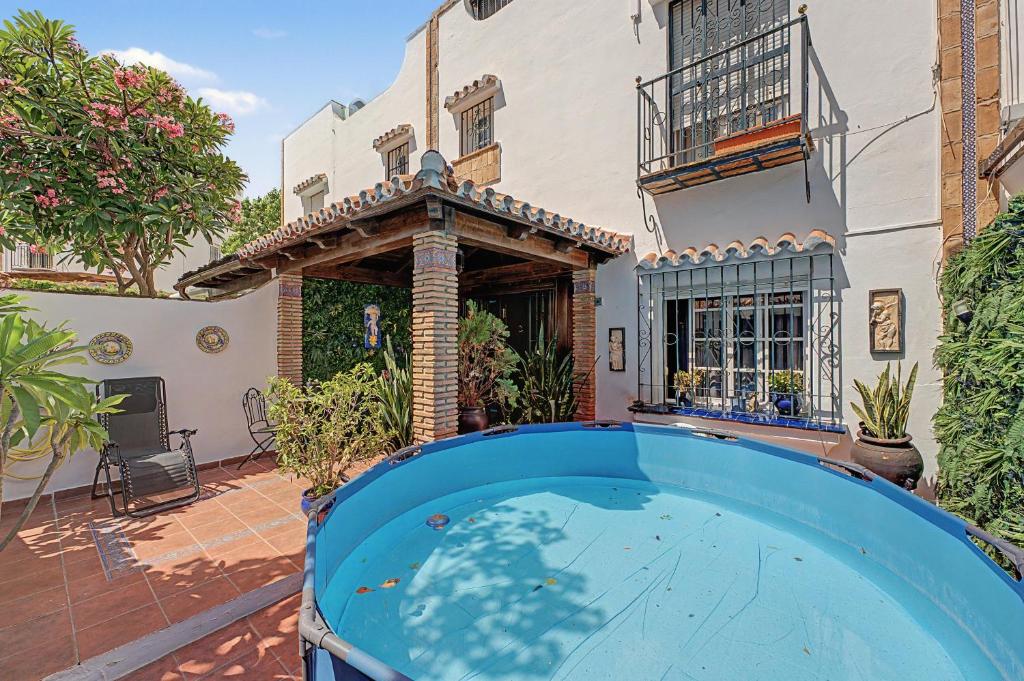 Townhouse In Playamar, Sol Y Playa