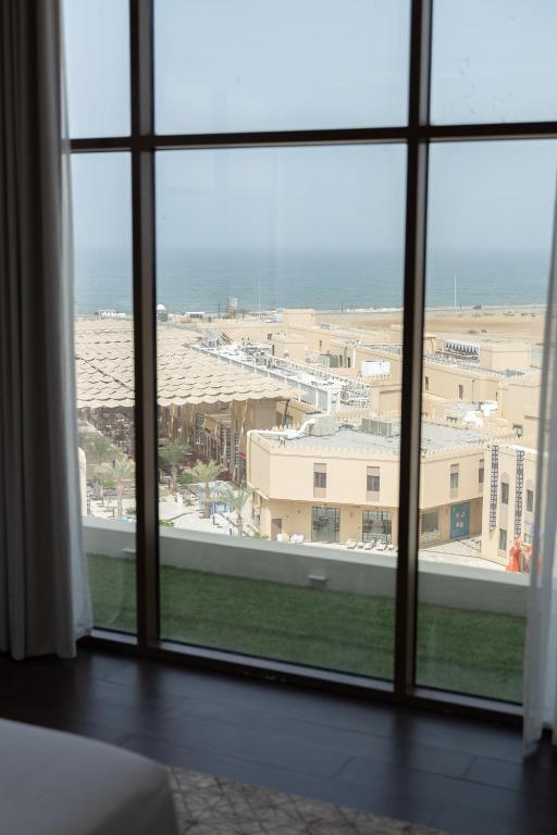 Golden Tulip Muscat The Village photo 5