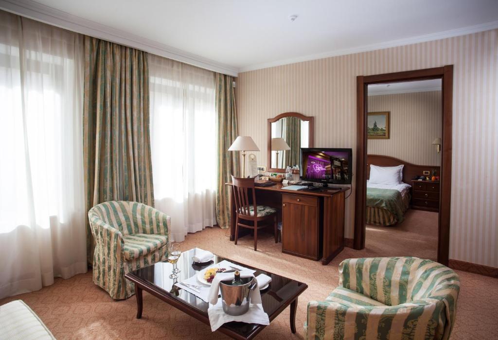 TV a/nebo společenská místnost v ubytování Hotel Otrada