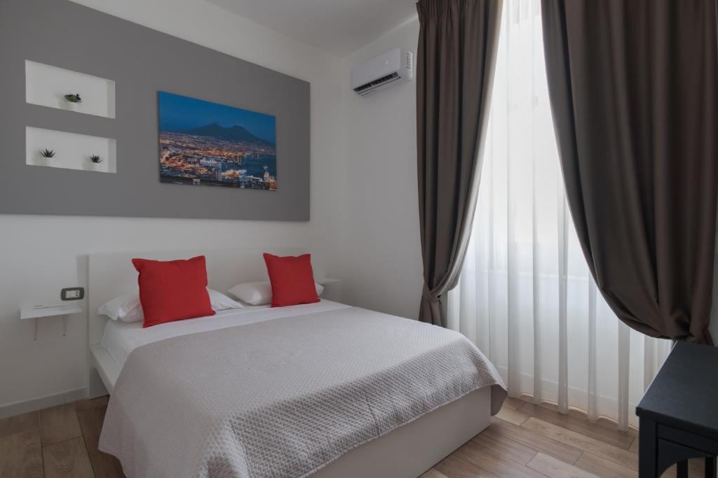 Naples Gateway Rooms