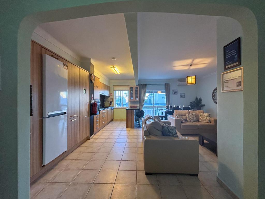 By the Beach Duplex Apartment, Armacao de Pera, Algarve - Portugal