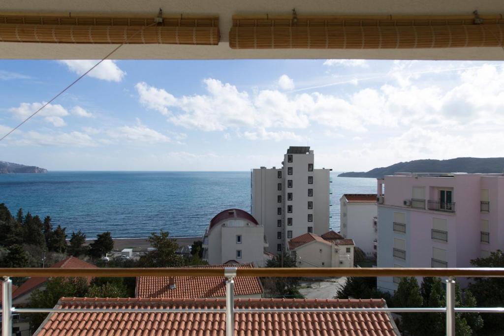 Apartment-Hotel Vila Petrovic-Becici - Deluxe Apartment With Sea View