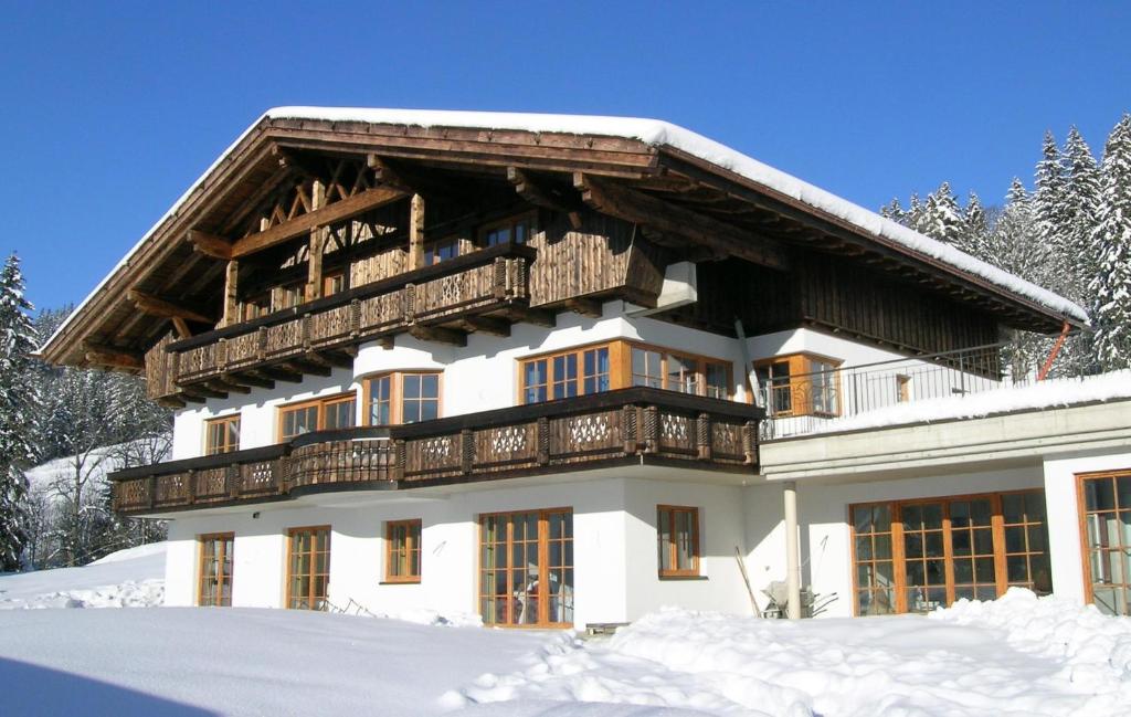 Zdjęcie z galerii obiektu Landhaus Alpensonne w mieście Schattwald